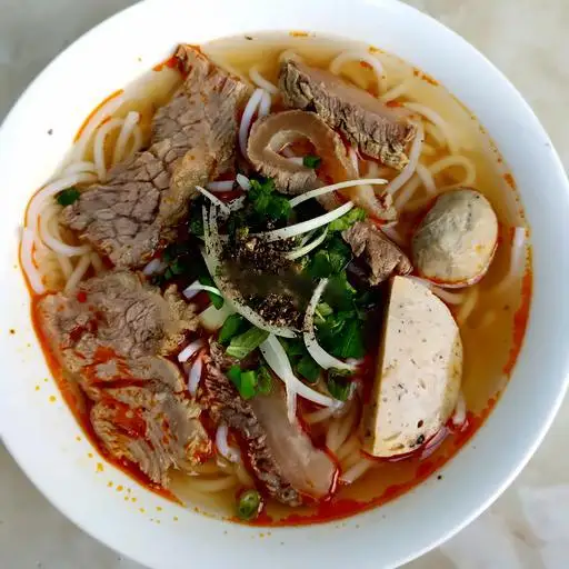 Bún bò thường - 60.000 ₫ tại Bún Bò Cô Năm - Lê Văn Lương