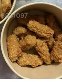 Hình ảnh Nem Trần Công Châu xù rán chín