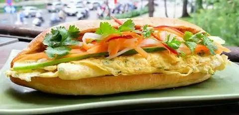 Bánh Mì Hà Nội - Lương Định Của - Bánh Mì/Xôi gần bạn