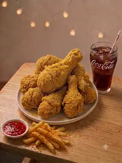 Hình ảnh Đùi gà lớn + khoai + coca