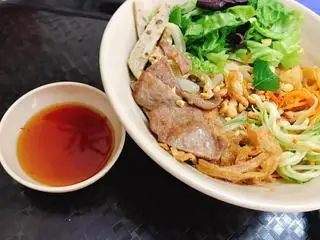 Hình ảnh Phở trộn chay