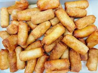 Chả giò chay - 4.000 ₫ tại Chay Liên Hoa 2 - Trần Xuân Soạn