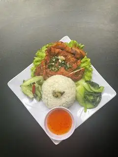 Hình ảnh Cơm Tấm Sườn Cốt Lết Nướng Than Hoa
