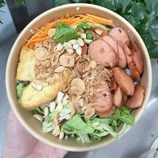Hình ảnh Bún trộn xúc xích