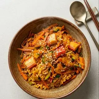 MÌ XÀO Thanh Cua Chả Cá - 63.000 ₫ tại Tokbokki, Mì Tương  Đen & Ăn Vặt Nhà Ngọt - Nguyễn Ngọc Lộc