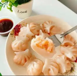 há cảo tôm chiên - 4 viên - 20.000 ₫ tại Sumi - Cá Viên , Mì Cay & Ăn Vặt Đêm - Tôn Đản 
