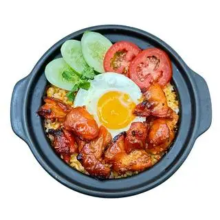 Hình ảnh Cơm Thố Gà Nướng + Ốp La