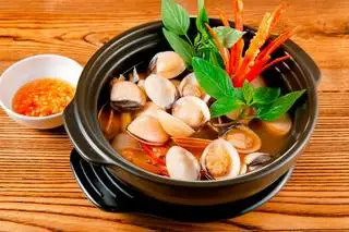 Nghêu hấp Thái - 49.000 ₫ tại Ốc Đêm 30k - Phạm Thế Hiển