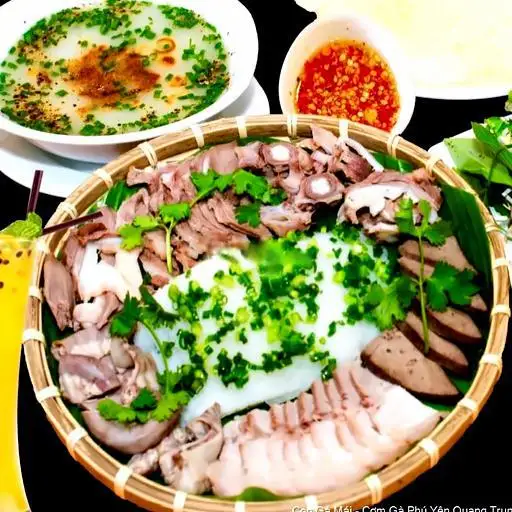 Bánh hỏi lòng heo cho 2 người - 2 ly trà tắc - 185.000 ₫ tại Con Gà Mái - Cơm Gà Phú Yên - Trần Cao Vân