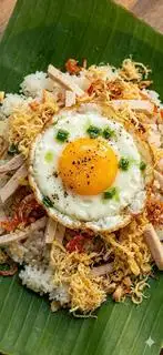 Hình ảnh Xôi mặn Thịt Chả thập cẩm thêm Trứng ốp la