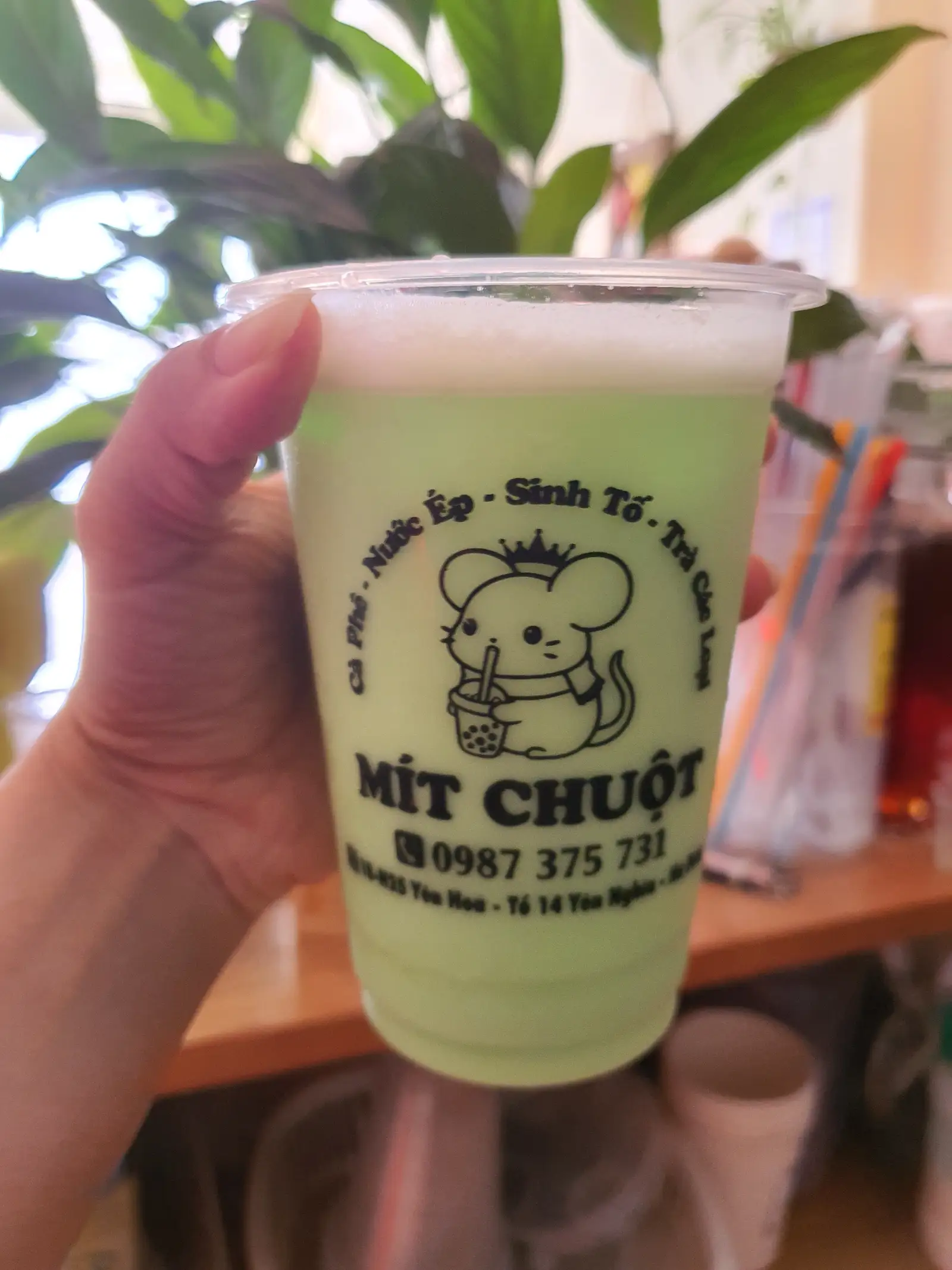 Hình ảnh Sữa chua đánh đá sâm dứa 