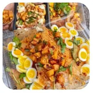 Hình ảnh bánh tráng trộn thịt băm da heo trứng cút