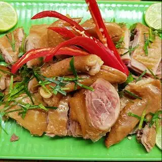 Hình ảnh 1 con gà Hun khói+ xôi + tặng 1 coca