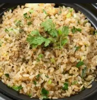 Cơm Chiên Bò Cải Chua Tóp Mỡ - 52.000 ₫ tại Mì Xào Cơm Chiên Bánh Mì Cá Viên Tân Ký – Nguyễn Lâm