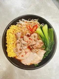 Hình ảnh Mì tim cật chua cay