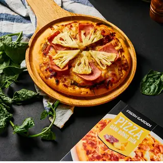 Hình ảnh Bánh Pizza Dăm bông dứa đông lạnh, hộp 120g, 1 chiếc