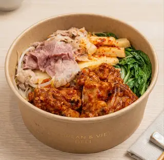 Hình ảnh Mỳ Ếch Chua Cay Bò Mỹ