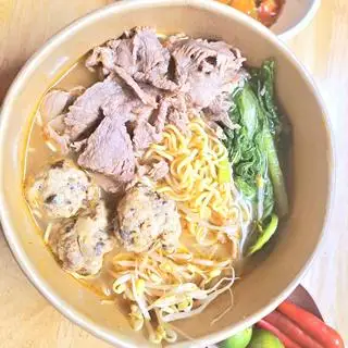 Hình ảnh Mì Chua Cay Bò , Mọc