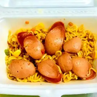 Hình ảnh Mỳ trộn indomie xúc xích
