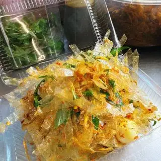 Bánh tráng không khô nhiều trứng - 32.000 ₫ tại Khoai Lang Lắc & Bánh Tráng Trộn - Nguyễn Đình Chiểu