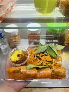 Hình ảnh Bánh tráng cuốn khô gà