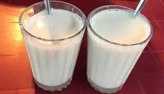Sữa Đậu Nành ❤️❤️❤️ - 17.000 ₫ tại Cháo Lòng & Bò Kho Bánh Mì - Nguyễn Quang Bích