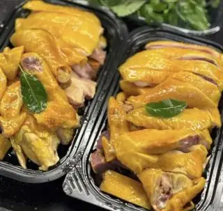 Hình ảnh GÀ Ủ MUỐI HOA TIÊU NGUYÊN CON ( chặt sẵn )