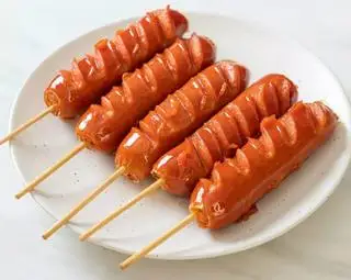 Hình ảnh Xúc Xích Chiên ( 1 Cây )