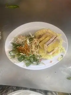 Cơm gà trộn hành tây rau răm - 50.000 ₫ tại Gà Ta Tam Kỳ - Cơm Gà & Cháo Gà - Huỳnh Đình Hai