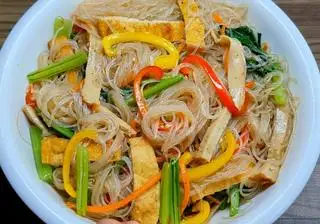 Hình ảnh Bún trộn chay