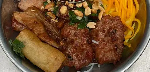 Bún Thịt Nướng Cô Nga - Vĩnh Khánh - Bún/Phở/Mỳ/Cháo gần bạn
