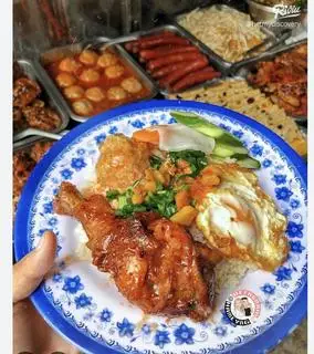 Hình ảnh cơm đùi gà ( hoặc ức ) +1 trứng 