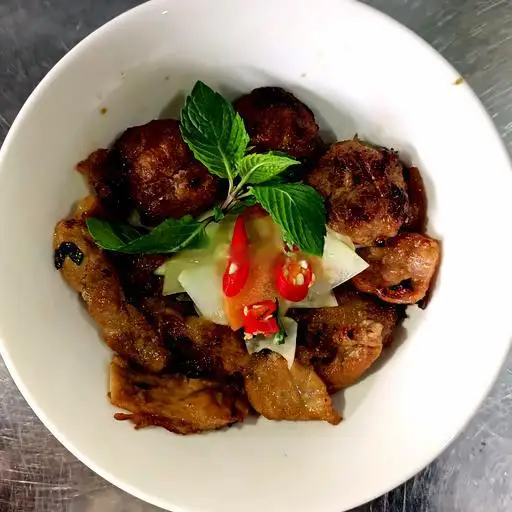 Hình ảnh Bún Chả Đầy Đủ