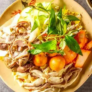 Cơm gà đặc biệt - 75.000 ₫ tại Con Gà Mái - Cơm Gà Phú Yên - Trần Cao Vân