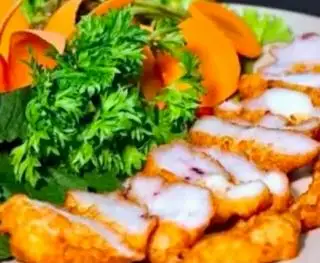 Hình ảnh Chả mực hạ Long ( 1 phần kèm rau bún )