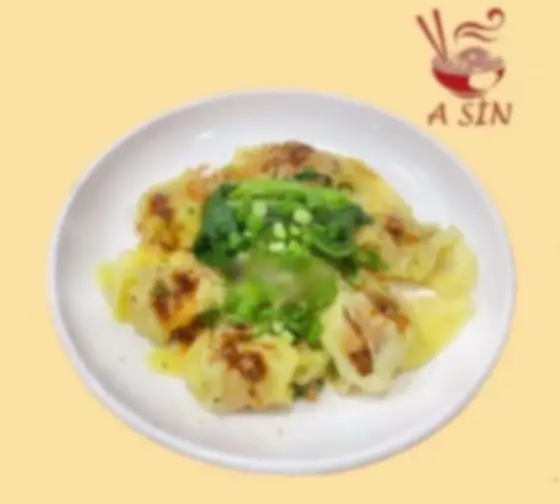 Hình ảnh Hoành thánh sốt dầu hào
