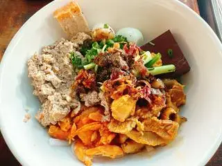Bánh Canh Thập Cẩm Full Toping - 85.000 ₫ tại Bánh Canh Cua & Bánh Canh Vịt Khìa - Gò Dầu