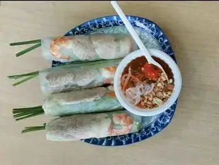 Gỏi cuốn tôm - 14.000 ₫ tại Gỏi Cuốn Bò Bía 136A - Lâm Văn Bền