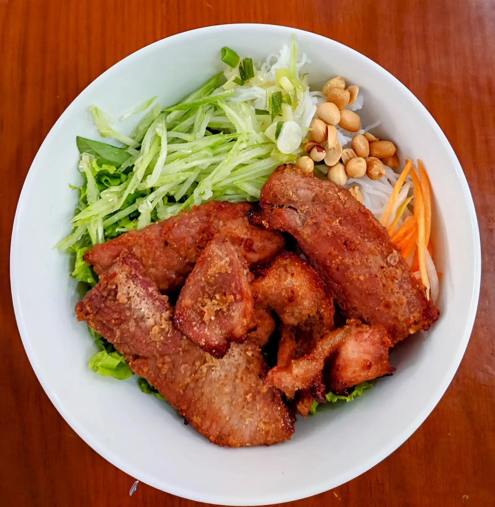 Bún thịt nướng - 38.000 ₫ tại NDL FOOD & BEVERAGE - Bún Thịt Nướng, Nem Nướng & Chả Giò Chiên - Hồng Bàng
