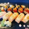 Hình ảnh Sushi cá hồi phomai lươn