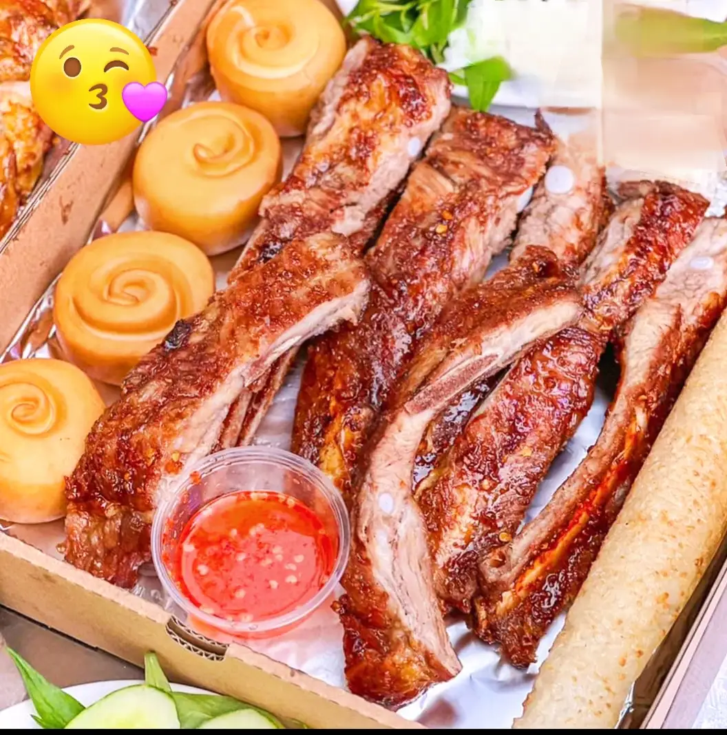 Sườn non bánh bao cơm lam - 285.000 ₫ tại Gà Nướng & Sườn Nướng 180 - Nguyễn Thượng Hiền