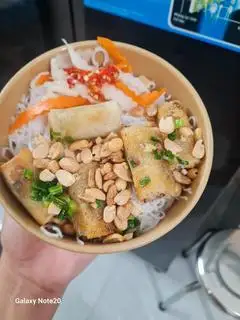 Hình ảnh bún chả giò chay