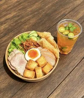 Hình ảnh combo no nê (bún nuoc tương thập cẩm ,1ly trà tắc)