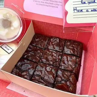Hình ảnh Fudgy Brownies - BEST SELLER