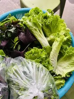 Hình ảnh Rau mua thêm