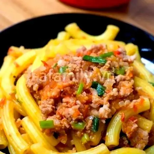 Hình ảnh 2 Mỳ Nui Xào Viên Hải Sản Cay Phô Mai