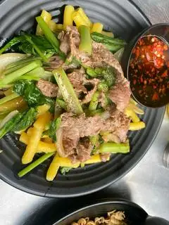 Hình ảnh Nui xào bò