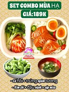 Hình ảnh COMBO 1: 1 chén cơm,3 miếng cá hồi + trứng ngâm tương, chén súp, chén đậu tương, Kim chi 