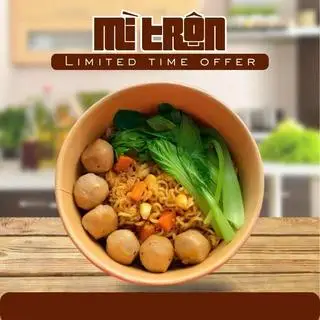 Hình ảnh mì trộn sate viên chiên