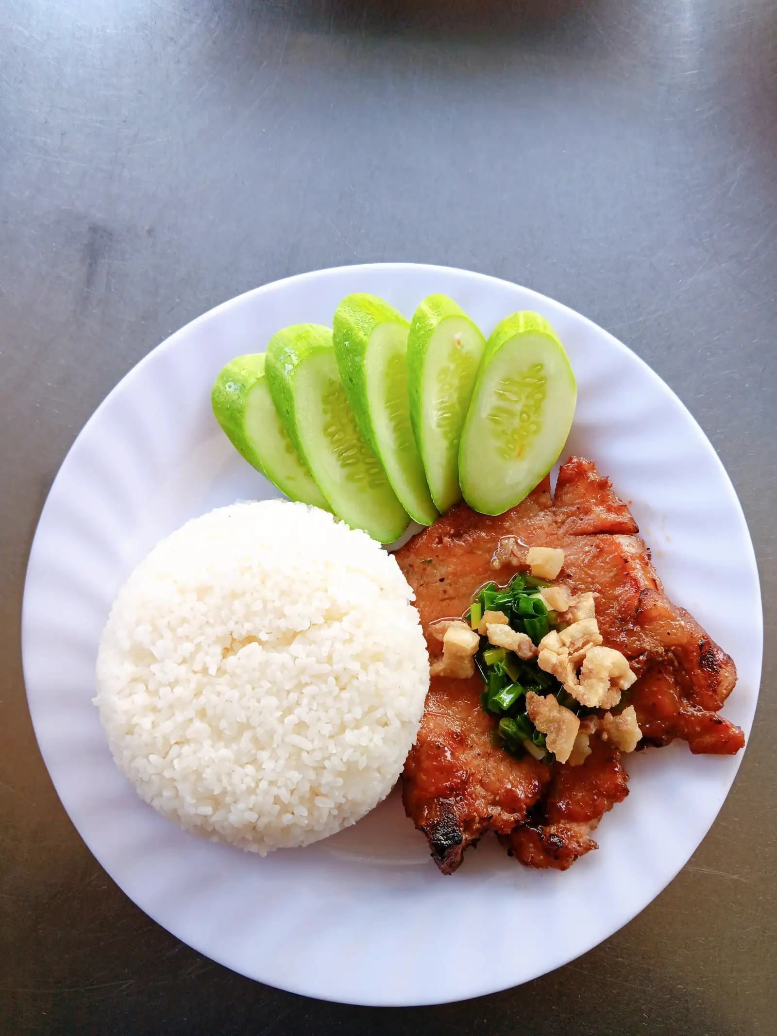 Cơm sườn - 52.000 ₫ tại Cơm Tấm Thuận Phong - Gò Ô Môi